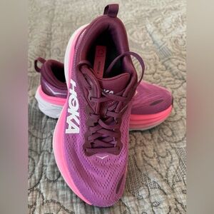 HOKA Bondi 8 Beauty Berry and Grape wine Ladies size 7. $100.